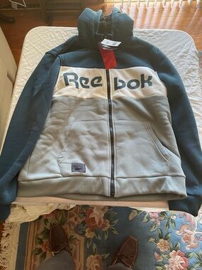 Reebok Colorblock Fleece Zip Hoodie - Navy & Light Gray 
Men’s size - Large